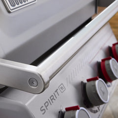 Spirit® E-425C Gas Grill Titanium Edition (Natural Gas)